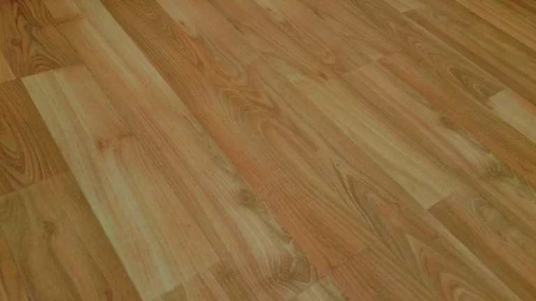 Oak hardwood floor planks